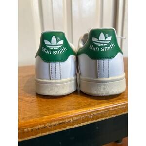Stan Smith Adidas Green and White Leather Sneakers